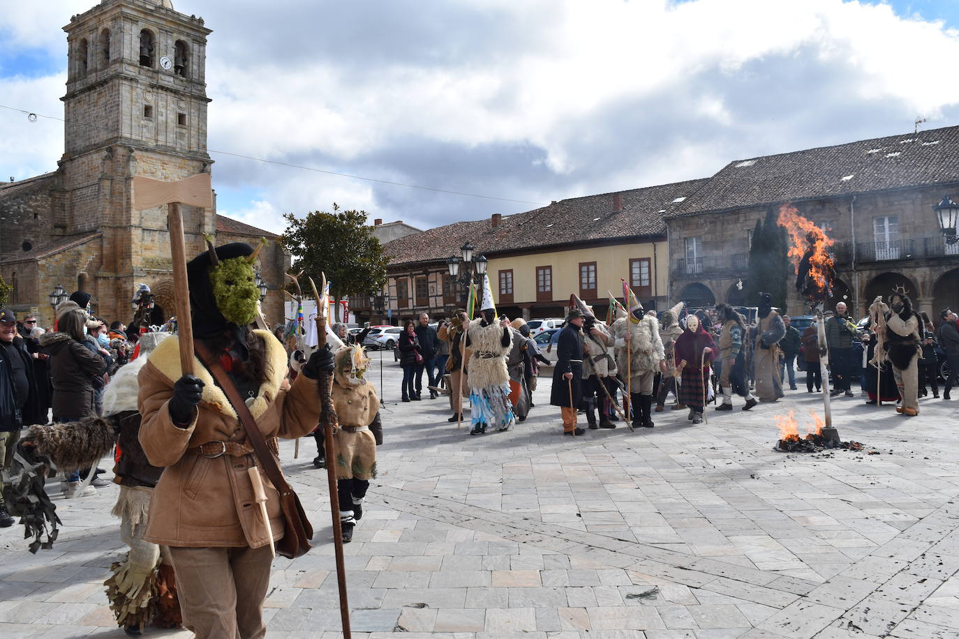 Las calles aguilarenses disfrutaron de las fiestas de los Carnavales.