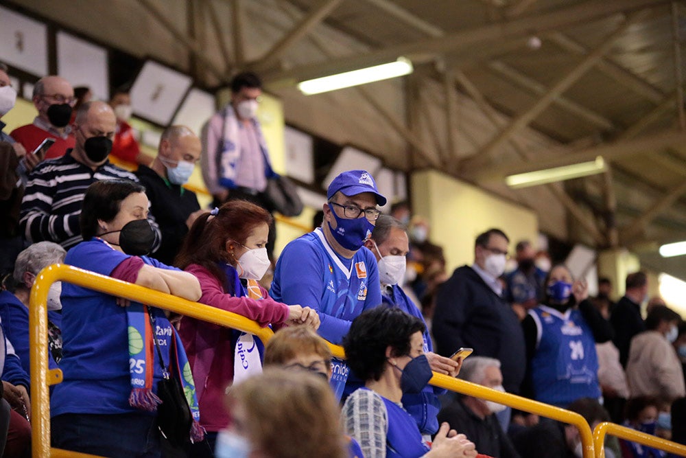 Extraordinario ambiente en un Würzburg que volvía al cien por cien de aforo y que empujó al CB Avenida a conseguir la primera victoria en la eliminatoria europea ante Girona 