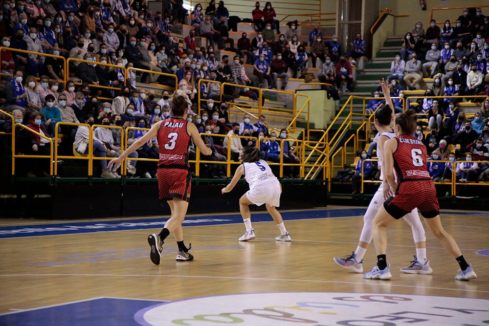 Un Avenida con corazón, compromiso y calidad se acerca a la Final-Four tras una exhibición ante Girona (77-63)