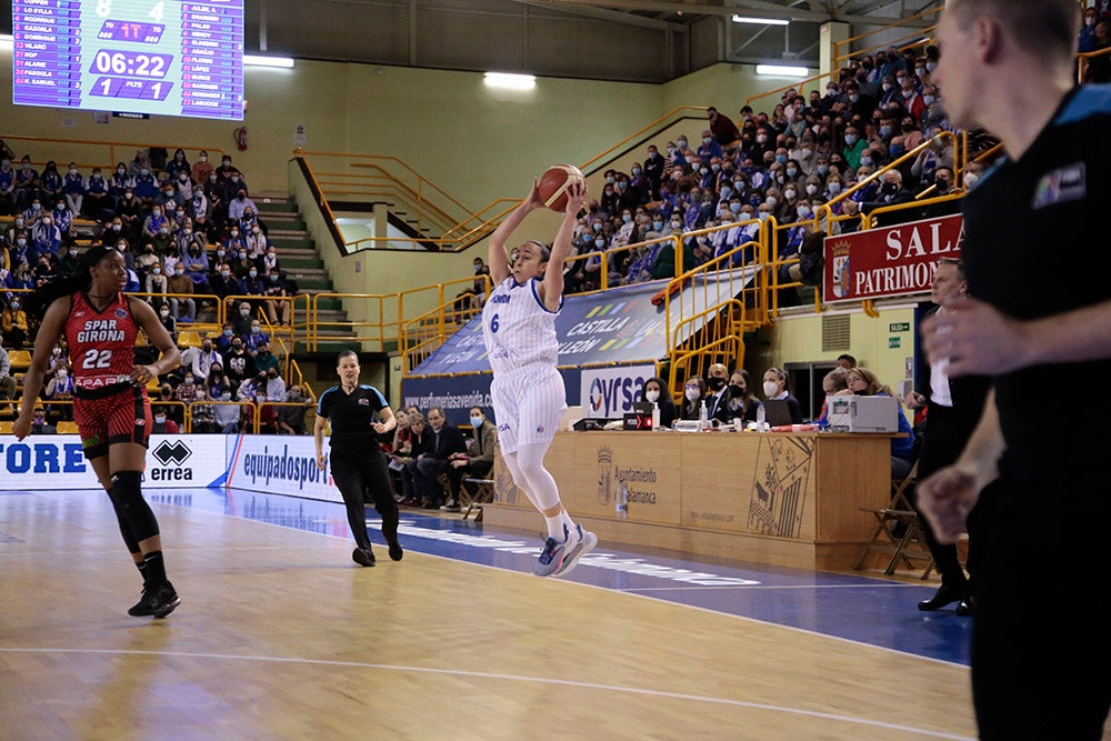 Un Avenida con corazón, compromiso y calidad se acerca a la Final-Four tras una exhibición ante Girona (77-63)