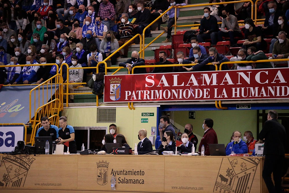 Un Avenida con corazón, compromiso y calidad se acerca a la Final-Four tras una exhibición ante Girona (77-63)