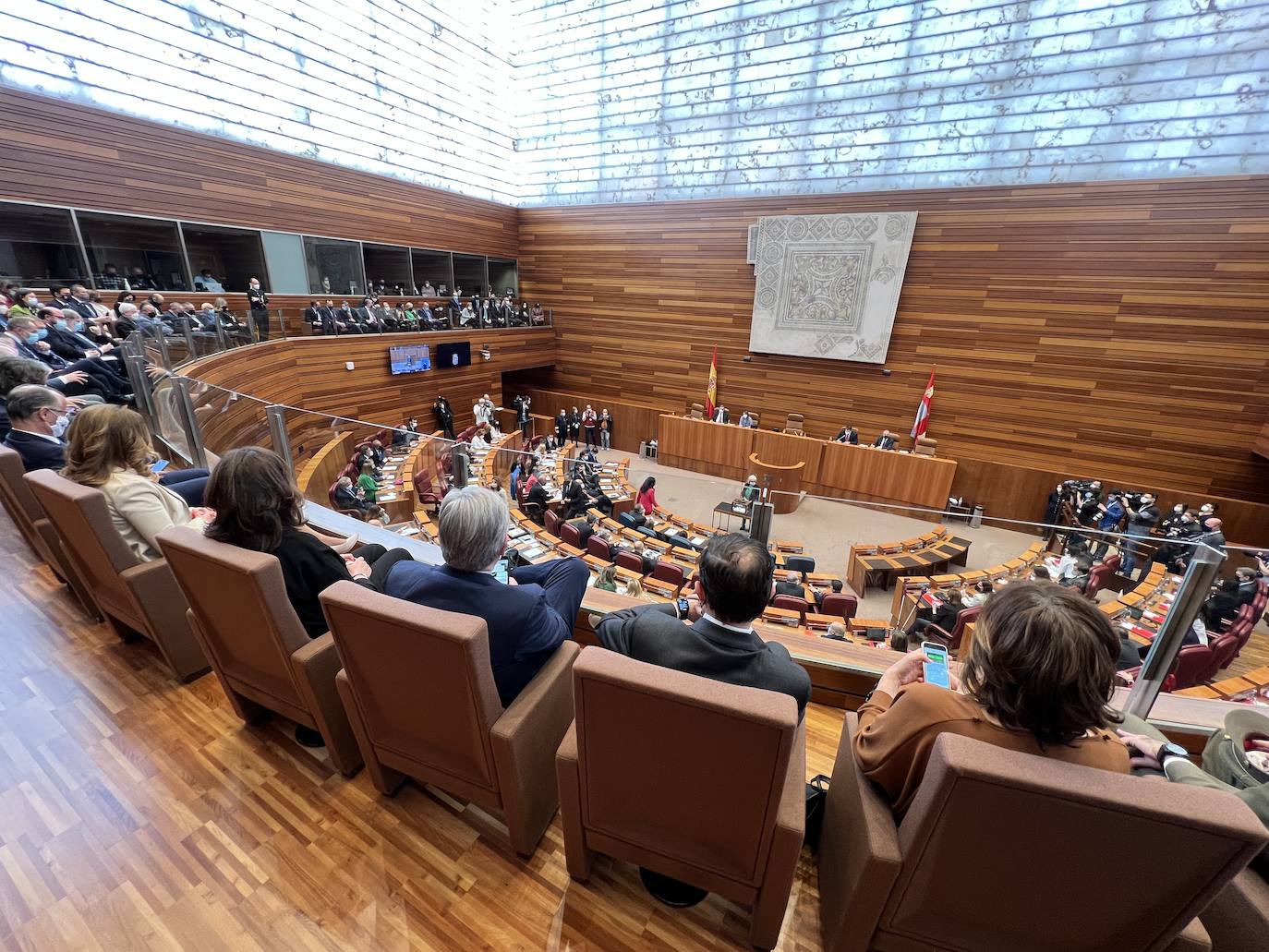 Diferentes momentos del acto de constitución de las Cortes. 