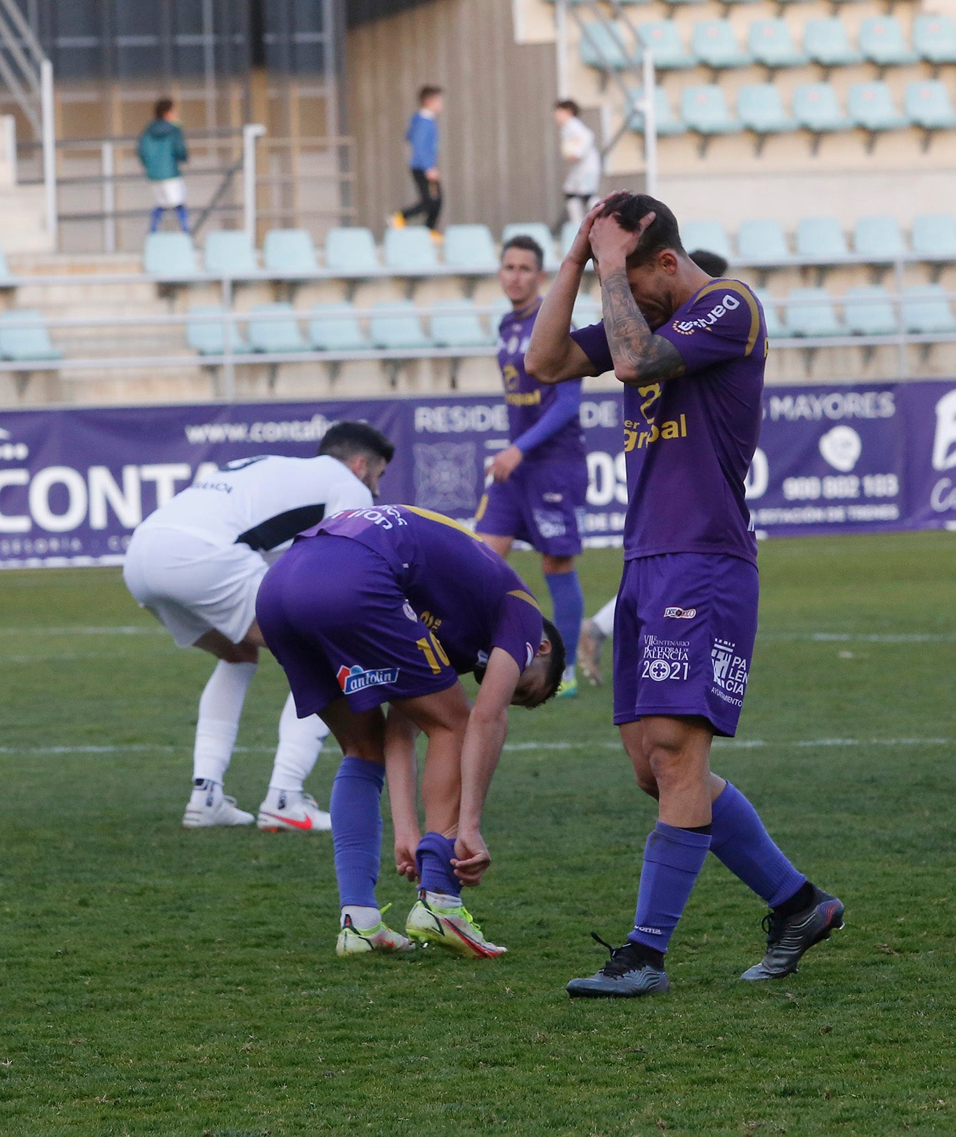 CD Palencia Cristo Atlético 3 - 5 Bergantiños CF