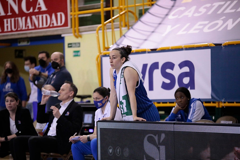 El CB Avenida alarga su esfuerzo frente a Araski antes de la batalla de Fontajau (75-56)