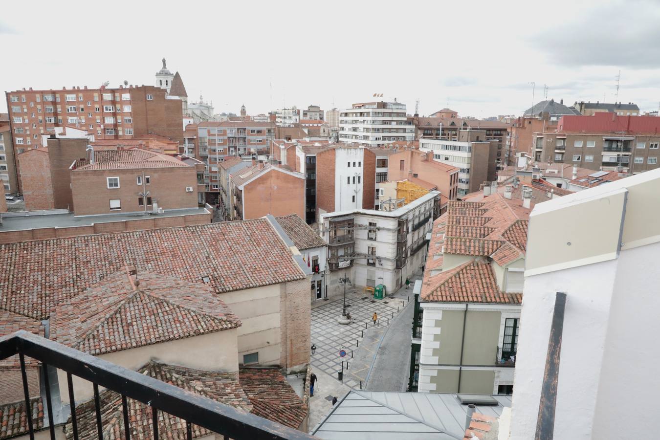 Fotos: Un bloque de viviendas ocupará el solar de la céntrica calle San Martín