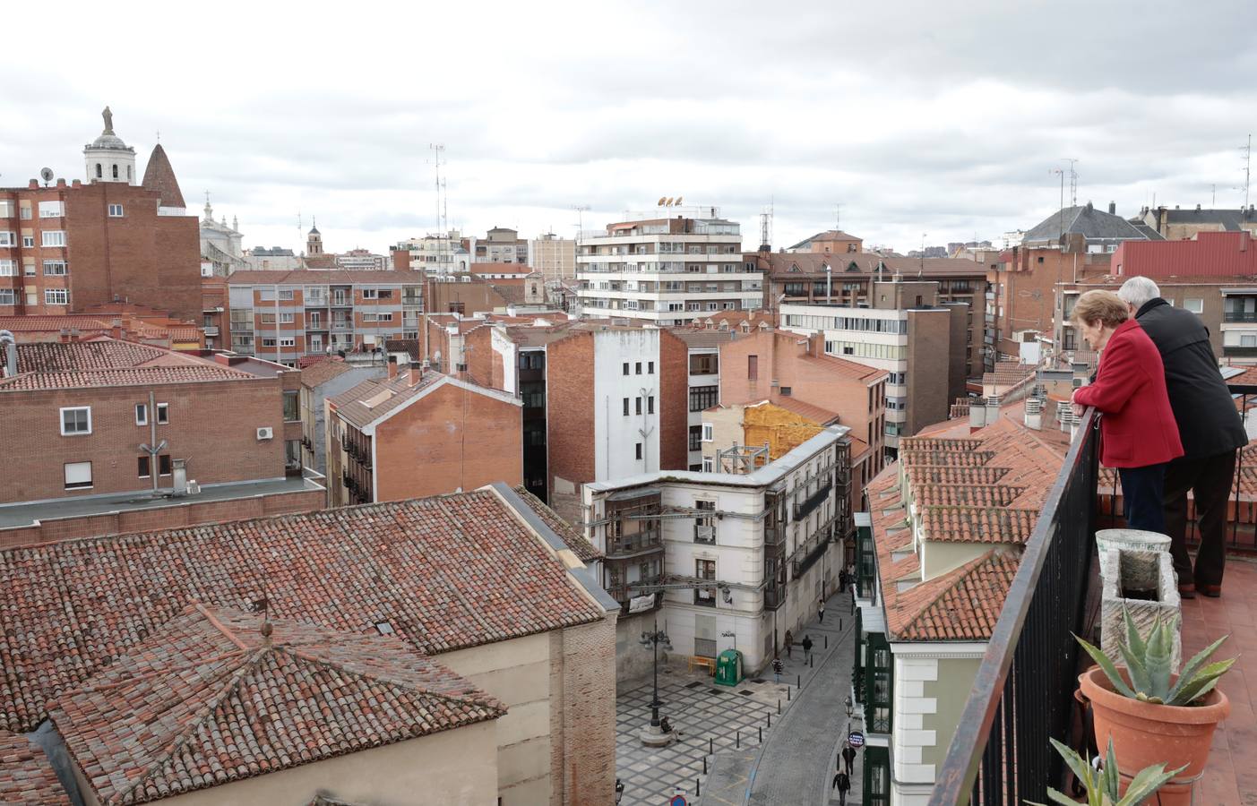 Fotos: Un bloque de viviendas ocupará el solar de la céntrica calle San Martín