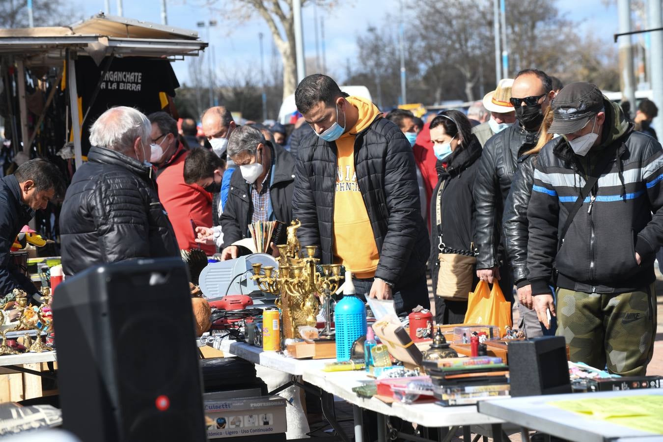 Fotos: Indignación en el rastro de Valladolid