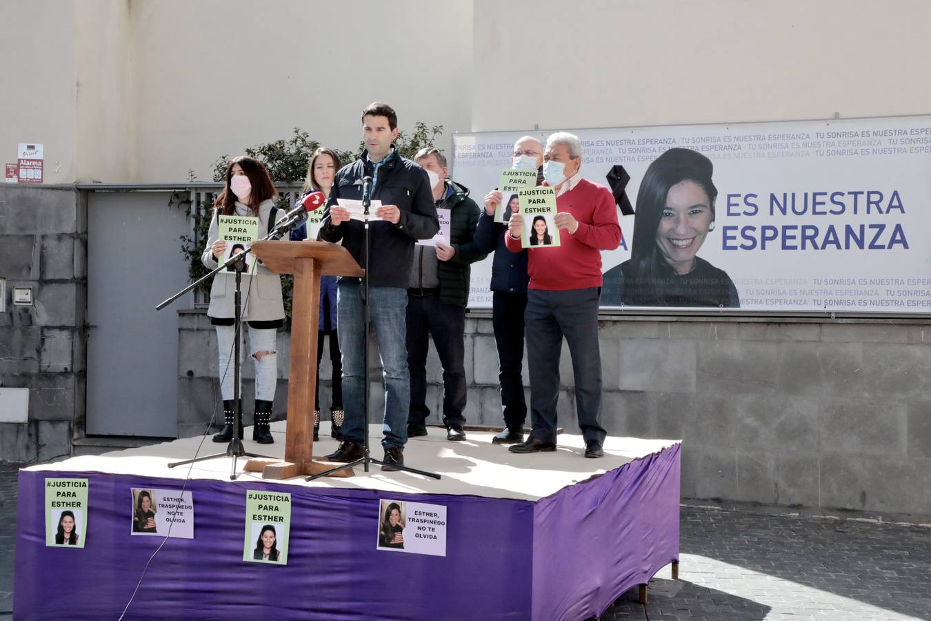 Fotos: Traspinedo recuerda a Esther López dos meses después de su muerte