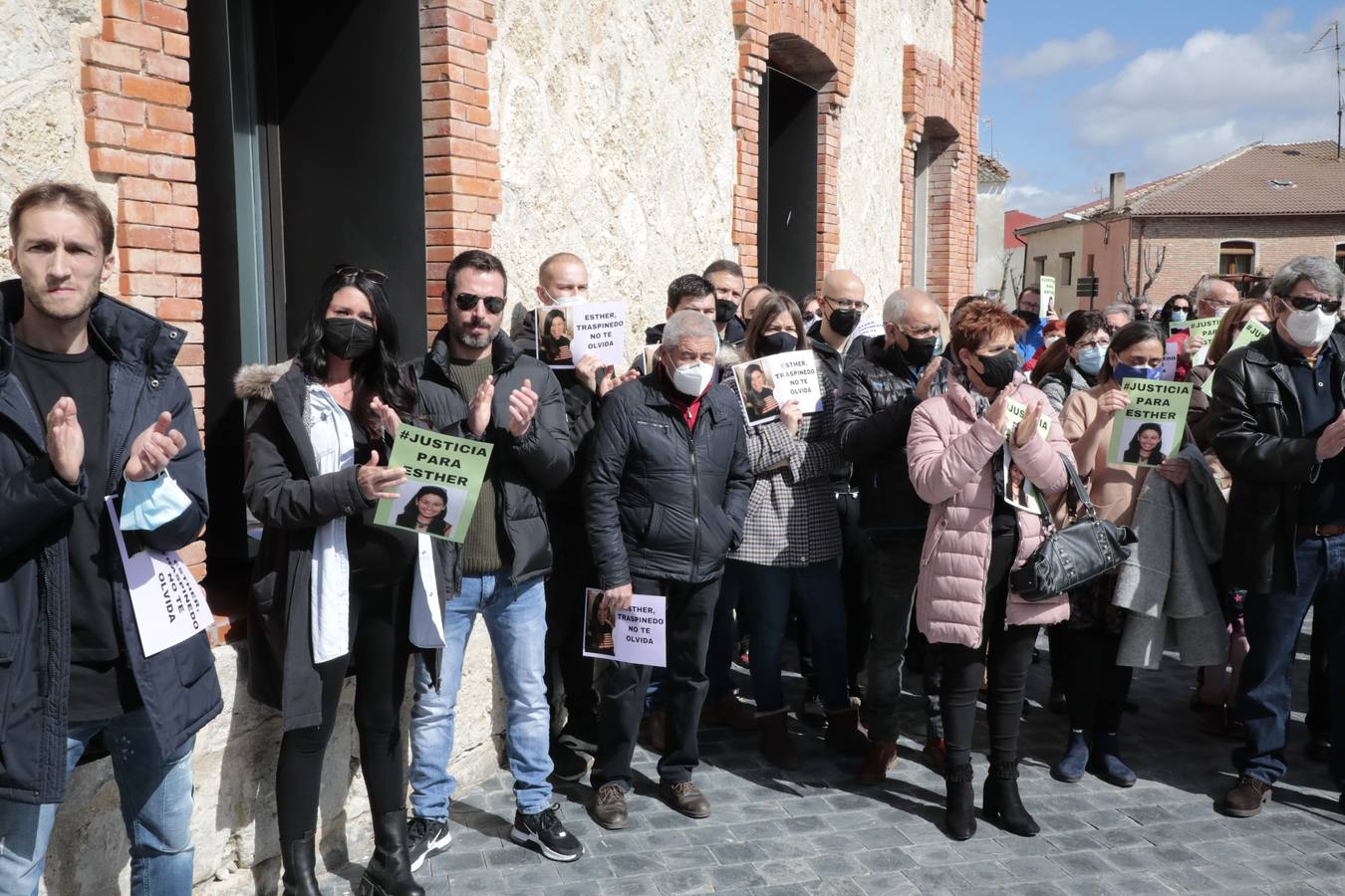 Fotos: Traspinedo recuerda a Esther López dos meses después de su muerte