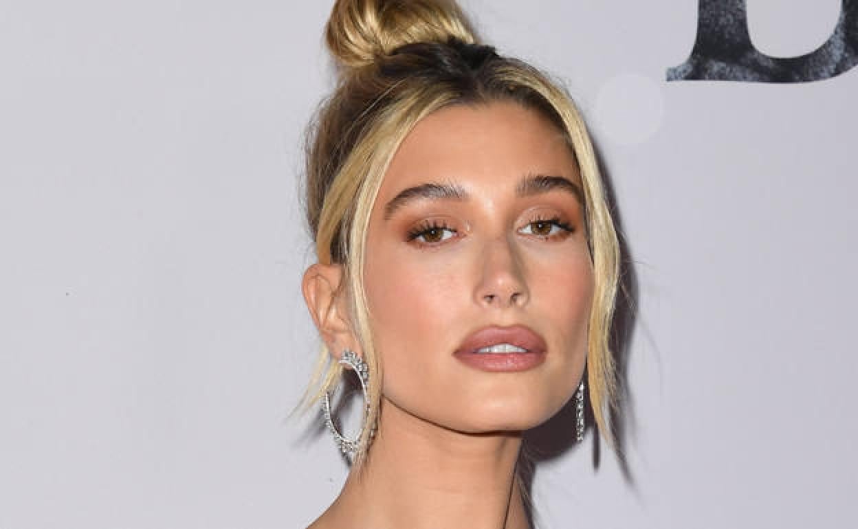 Hailey Bieber. 