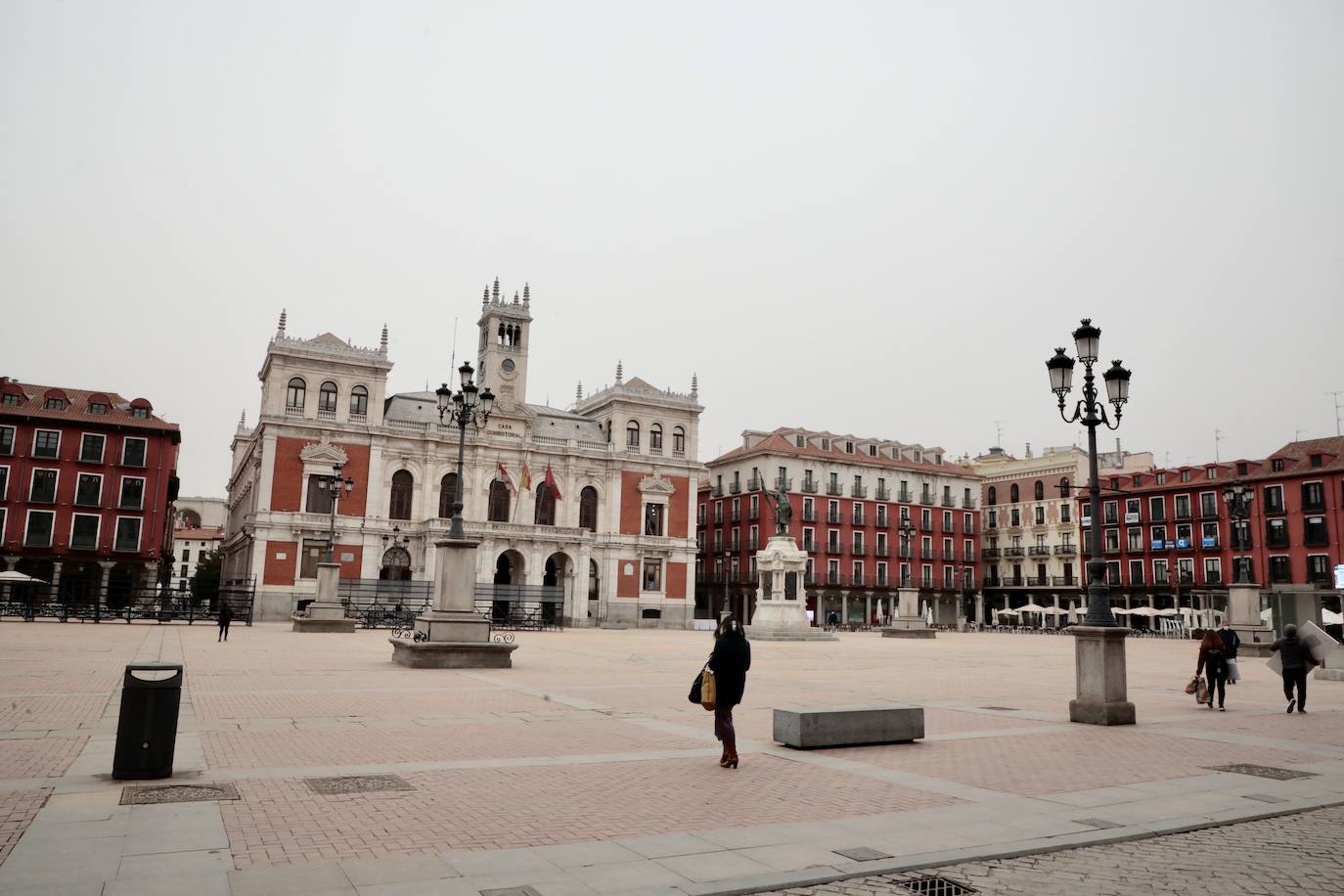 Fotos: Las estampas de la calima en Valladolid