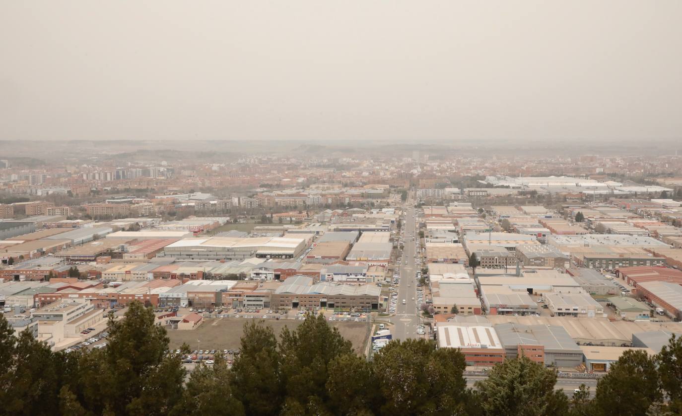 Fotos: Las estampas de la calima en Valladolid