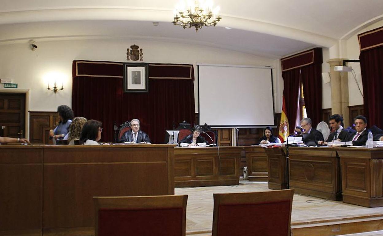 Un juicio en la Audiencia en una imagen de archivo.