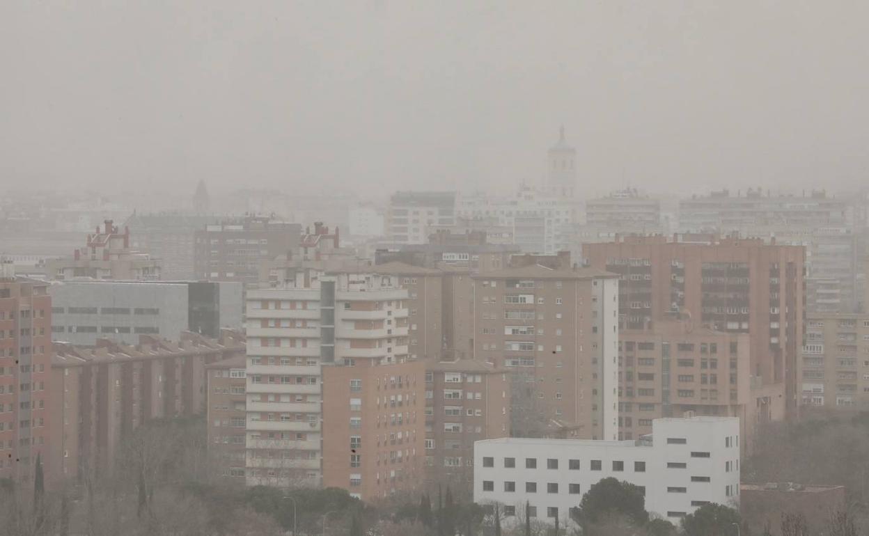 Polvo en suspensión en Valladolid este miércoles. 