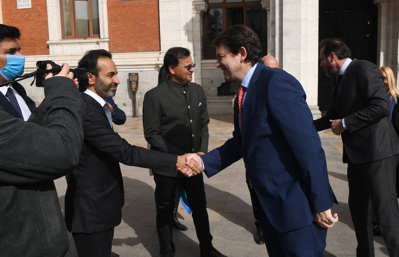 Fotos: Colocación de la primera piedra de la fábrica de Switch Mobility en Valladolid