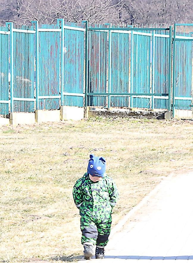 Refugiados ucranianos en la frontera entre Ucrania y Polonia.