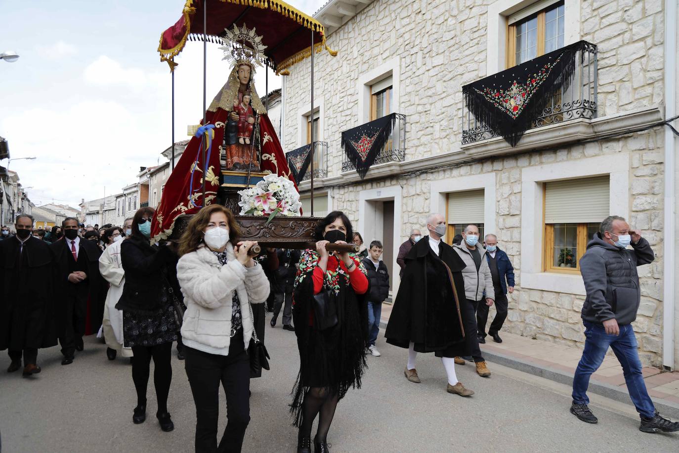 Fotos: Recibimiento y procesión de la Virgen del Henar en Campaspero