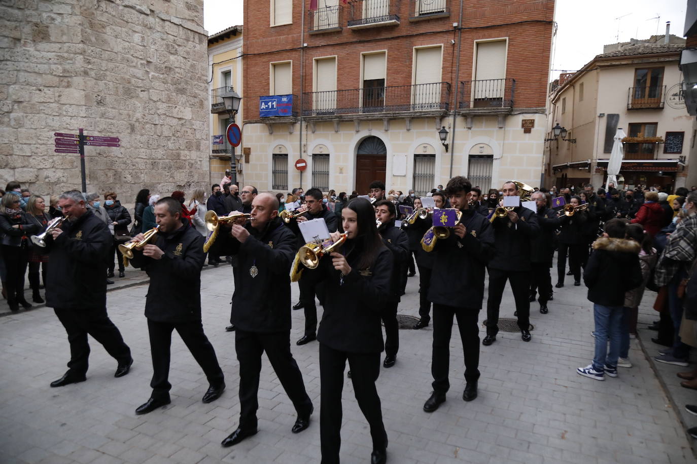 Fotos: Desfile de bandas de Semana Santa de Peñafiel