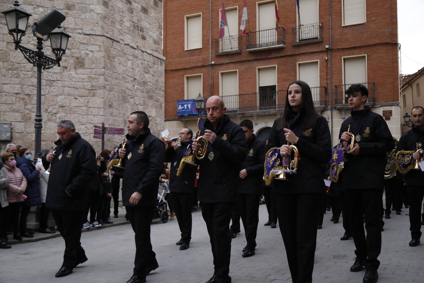 Fotos: Desfile de bandas de Semana Santa de Peñafiel