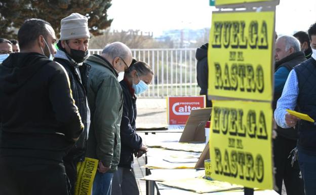 Los vendedores del Rastro vallisoletano no pusieron sus puestos en la mañana de hoy.