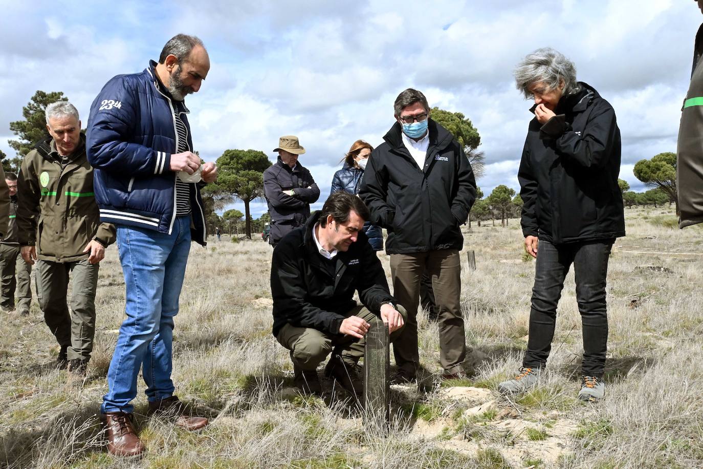 Suárez-Quiñones, durante la visita a la zona afectada..