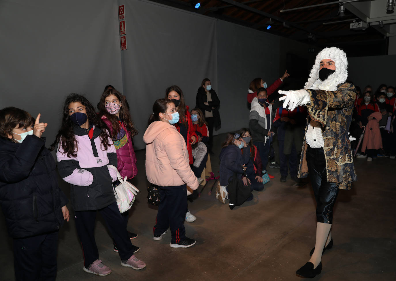 Más de 500 escolares celebran el Día Mundial del Agua con una visita al museo de la Dársena