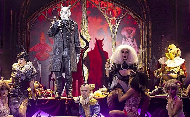 Uno de los números del espectáculo. 