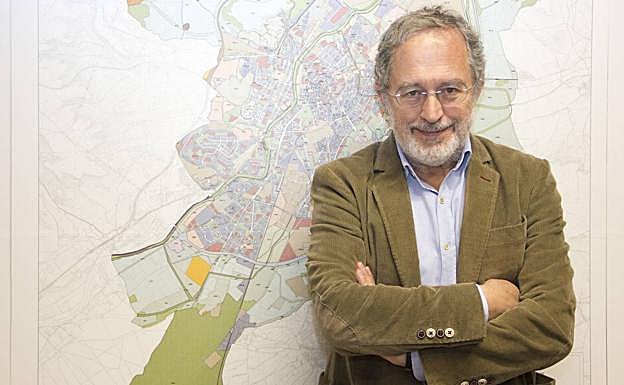 Manuel Saravia: «El nuevo PGOU diseña una Valladolid racional que crece por los cuatro costados» 