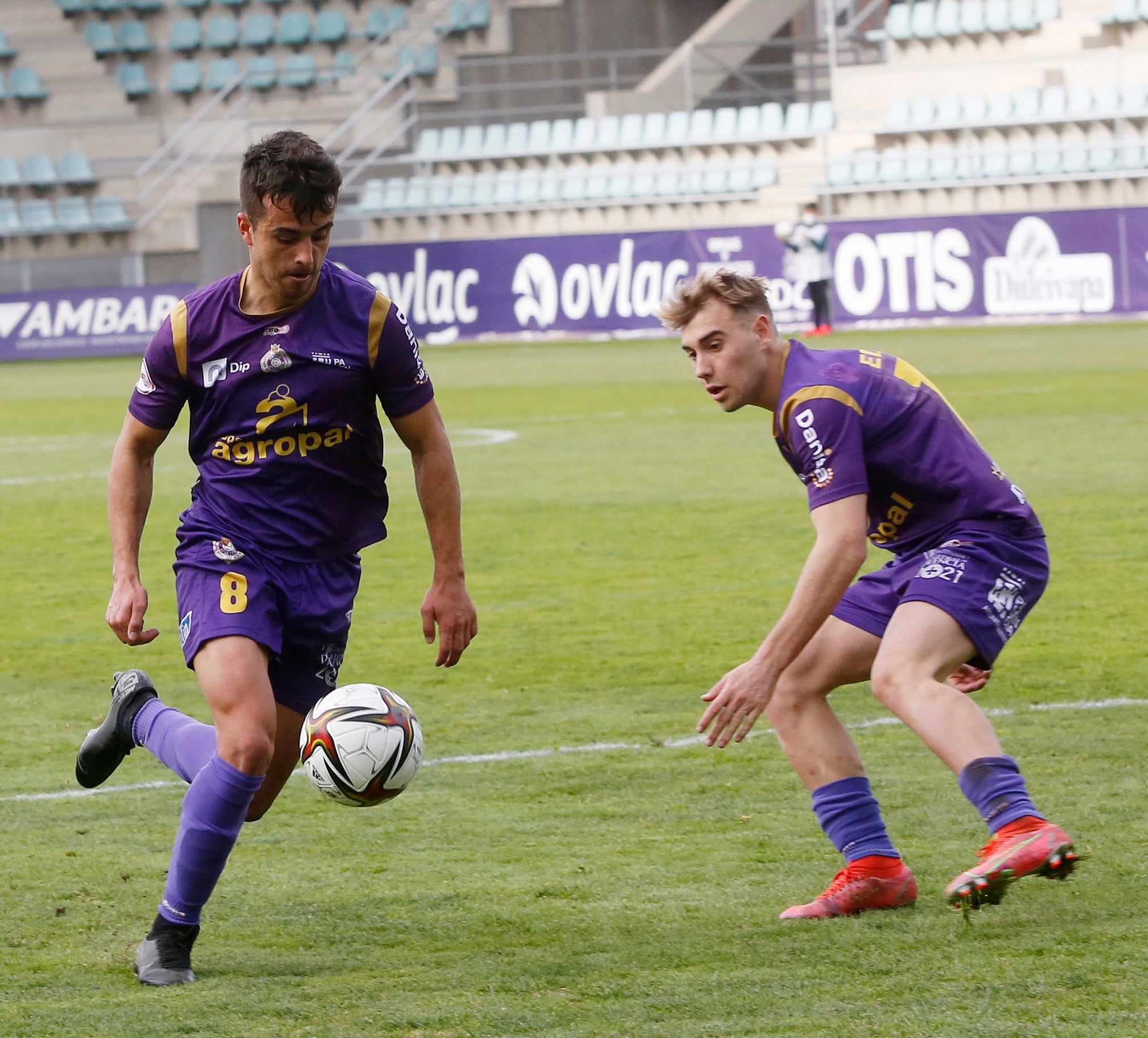 Palencia Cristo Atlético 1 - 1 CD Arenteiro