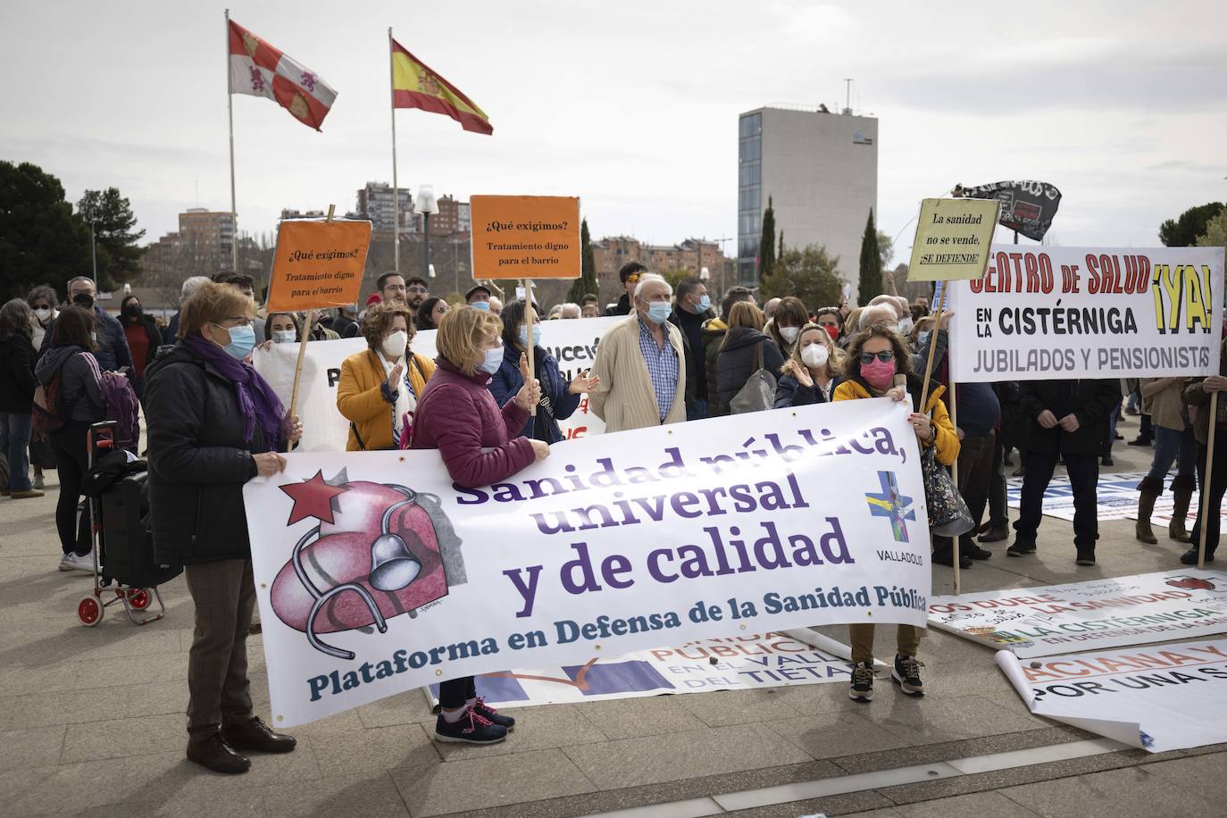 Fotos: Manifestación en Valladolid a favor de la sanidad rural