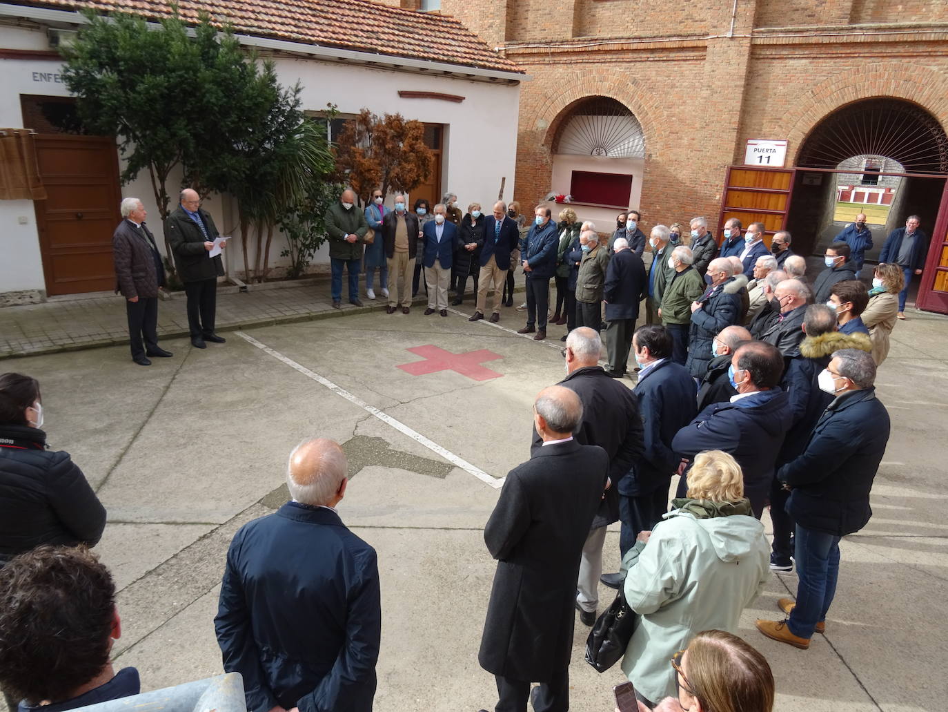Fotos: Homenaje al doctor Antonio María Mateo en la plaza de toros de Valladolid