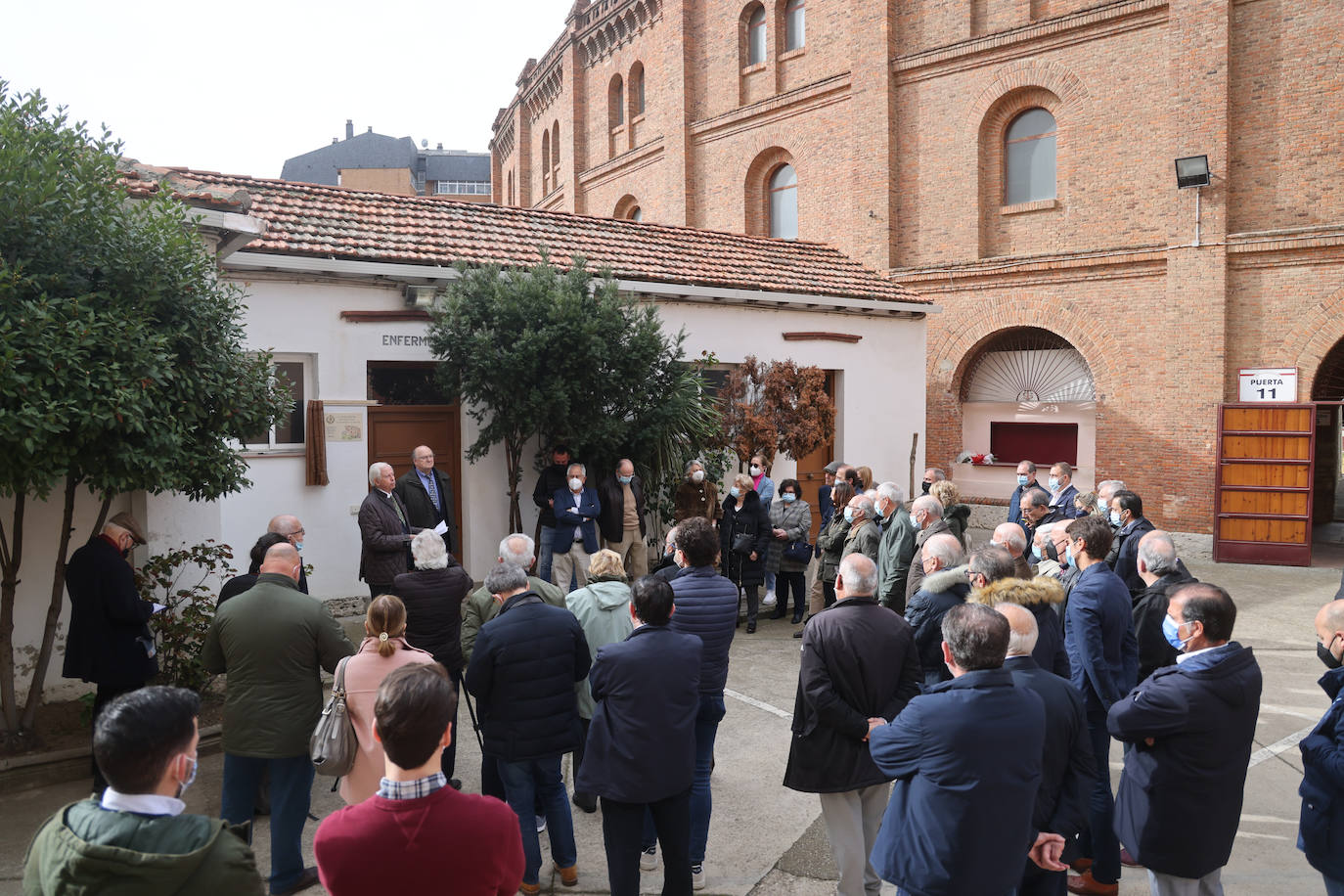 Fotos: Homenaje al doctor Antonio María Mateo en la plaza de toros de Valladolid