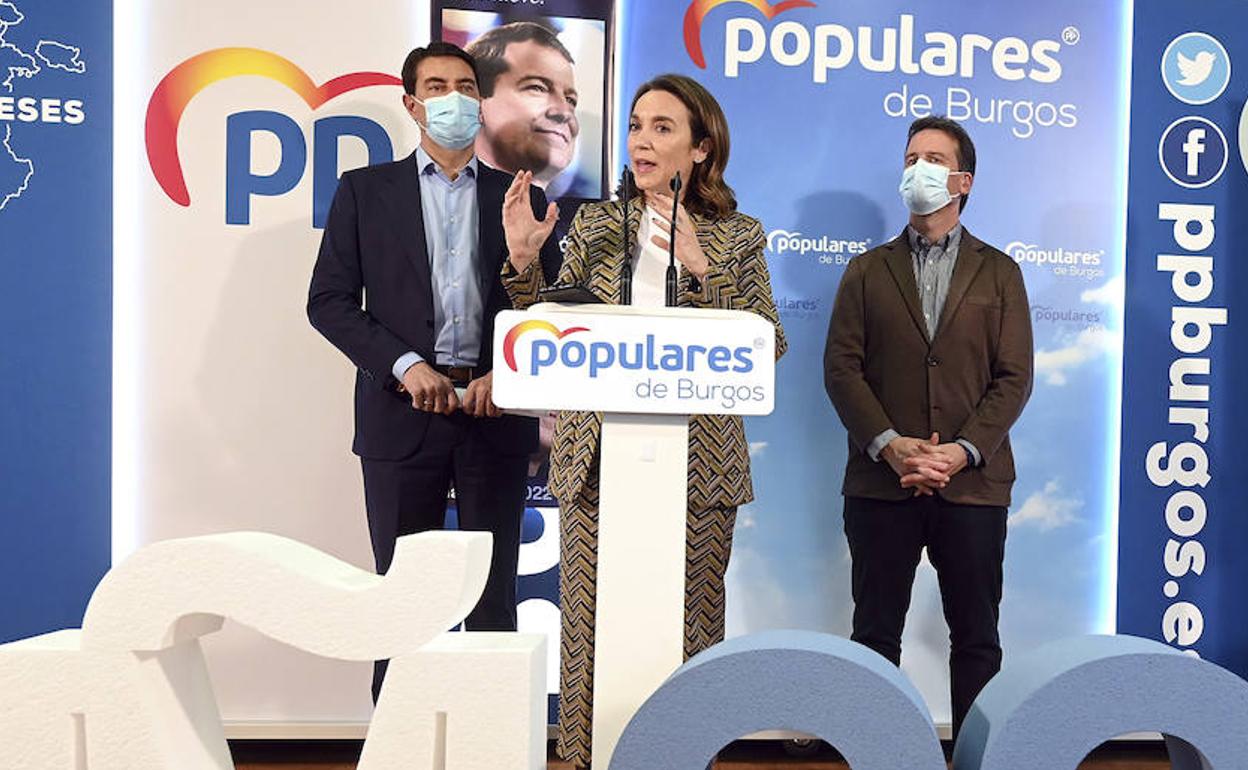 Cuca Gamarra, en un acto de campaña en Burgos. 
