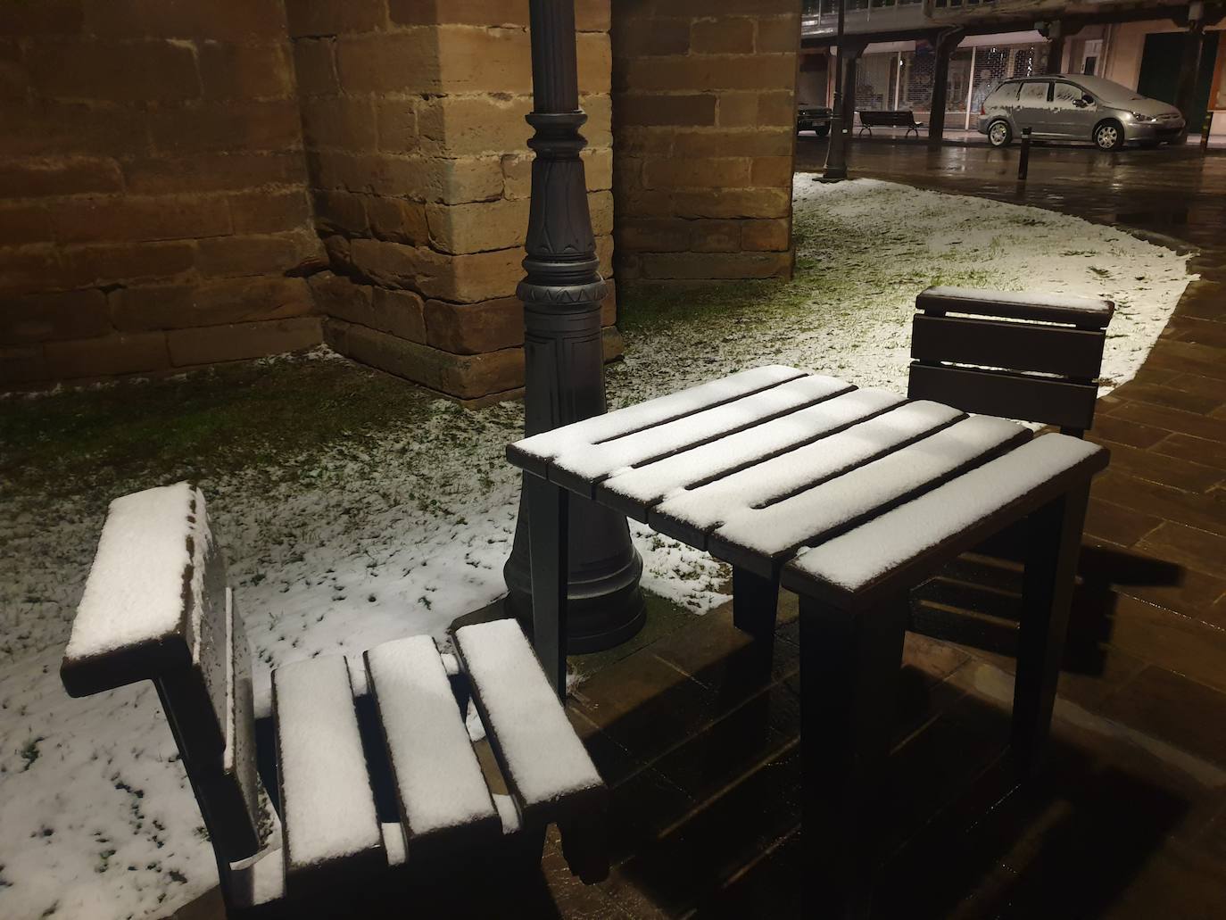 Fotos: La nieve cubre la Montaña Palentina en abril