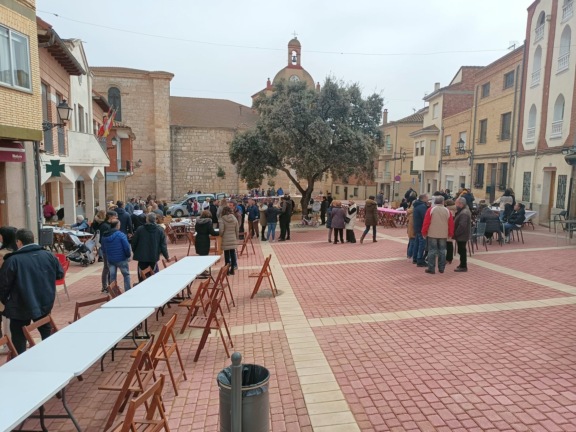 Castrillo de Don Juan celebró la Fiesta de la Matanza con más de 350 comensales