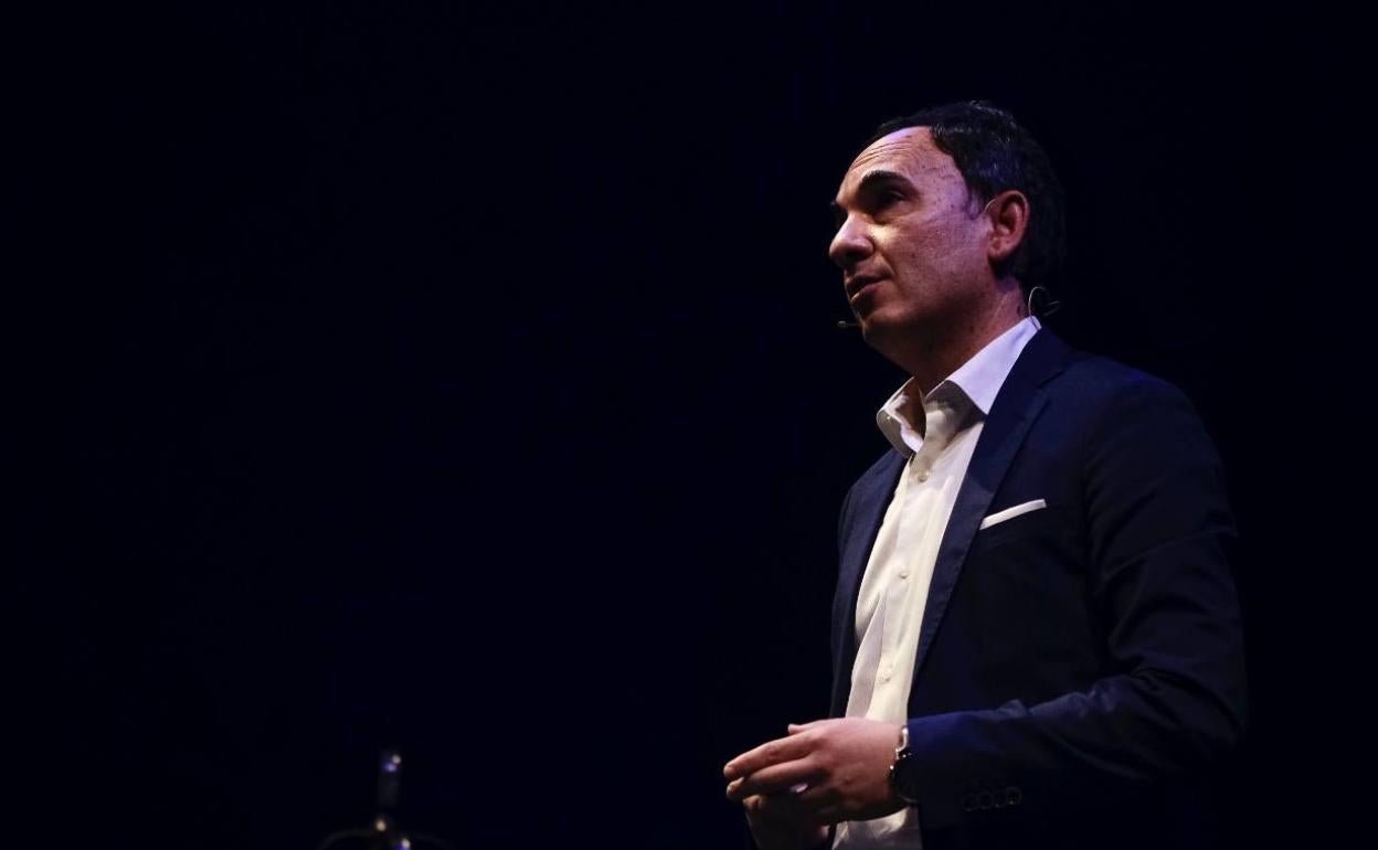 El periodista Paco Gómez ofrece el pregón de la Semana Santa de Salamanca.