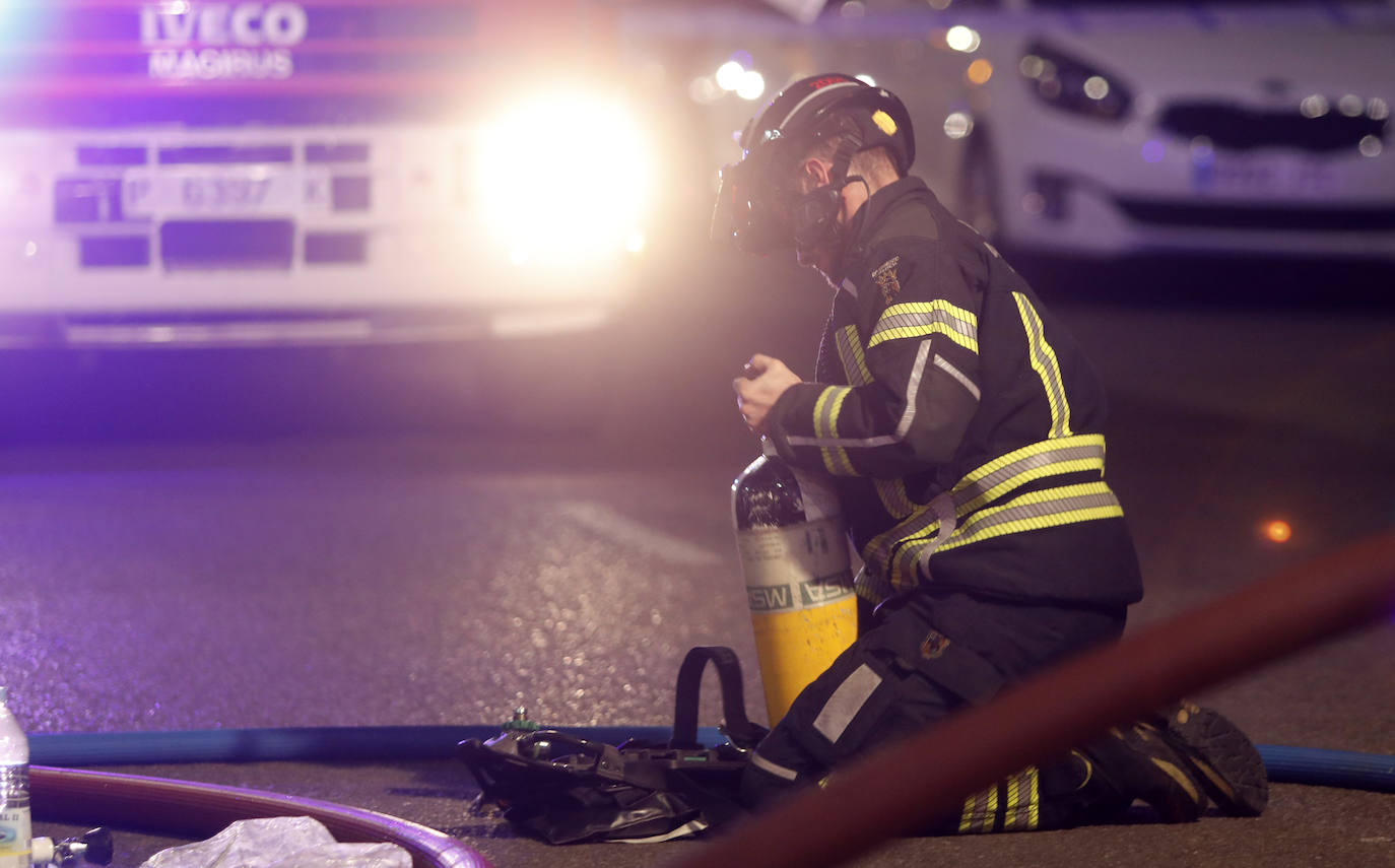 Incendio en la calle Peregrinos.