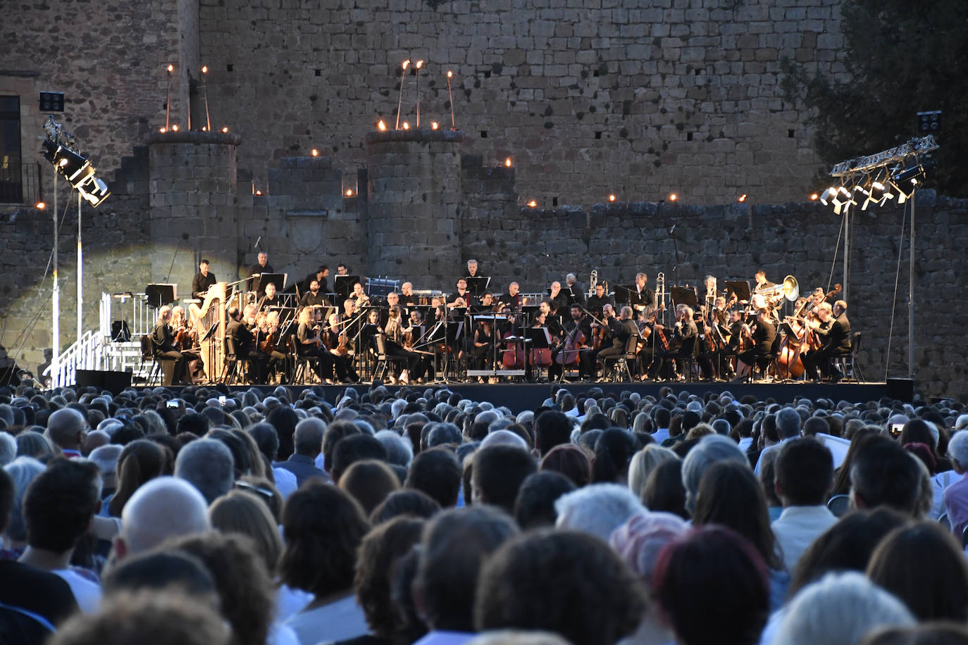 La OSCyL y la Orquesta de Cámara Santa Cecilia protagonizarán los Conciertos de las Velas de Pedraza