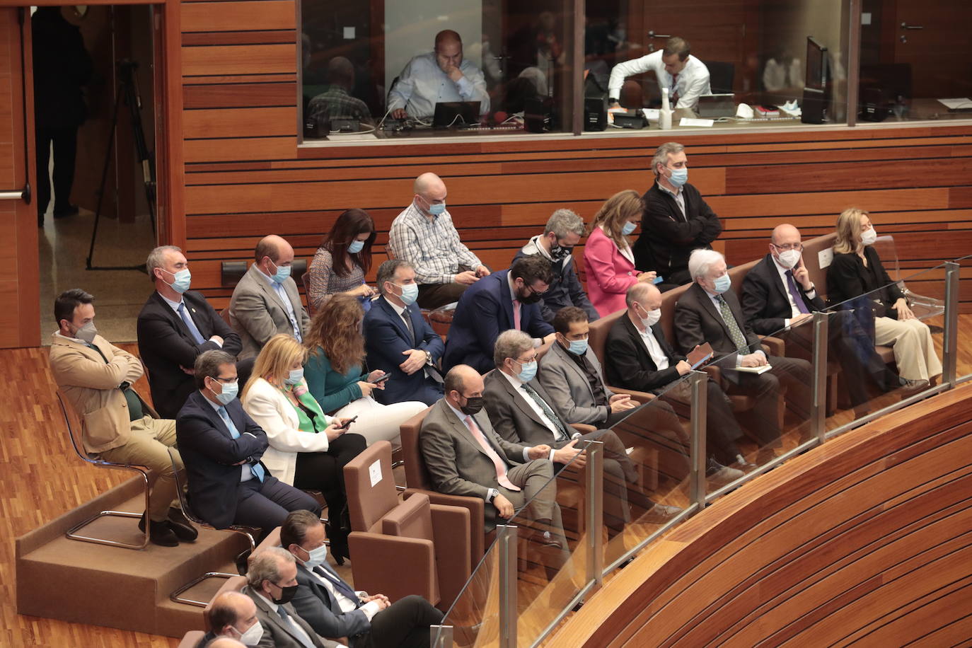 Fotos: Invitados al pleno de investidura de Alfonso Fernández Mañueco en las Cortes de Castilla y León