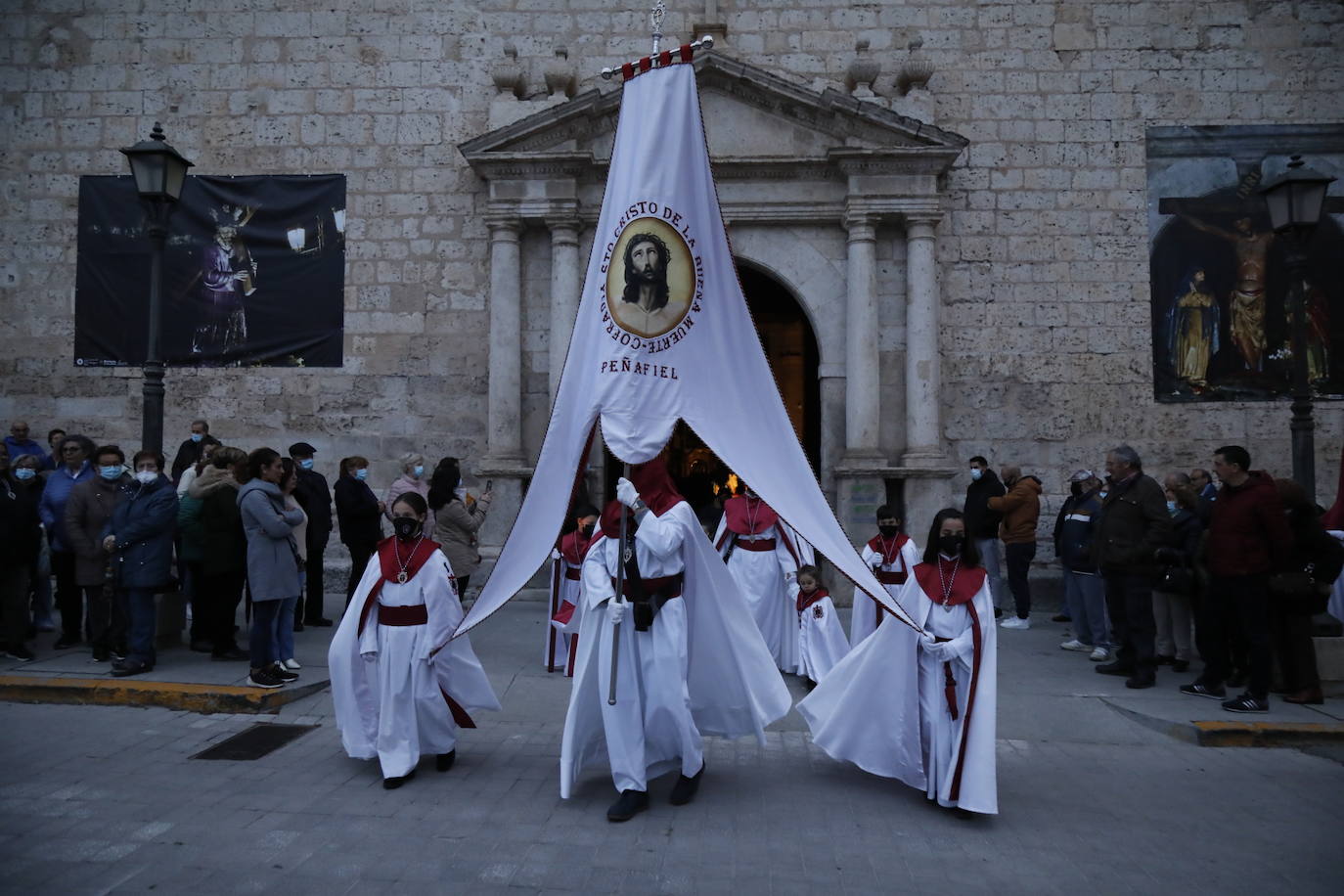 Fotos: Procesión del Cristo de la Buena Muerte en Peñafiel (1/4)