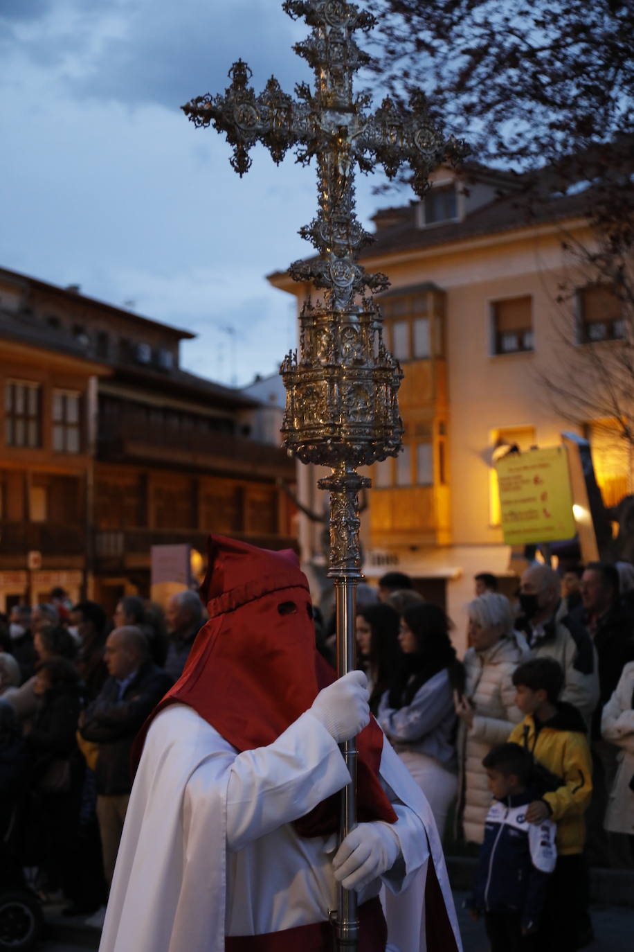 Fotos: Procesión del Cristo de la Buena Muerte en Peñafiel (2/4)