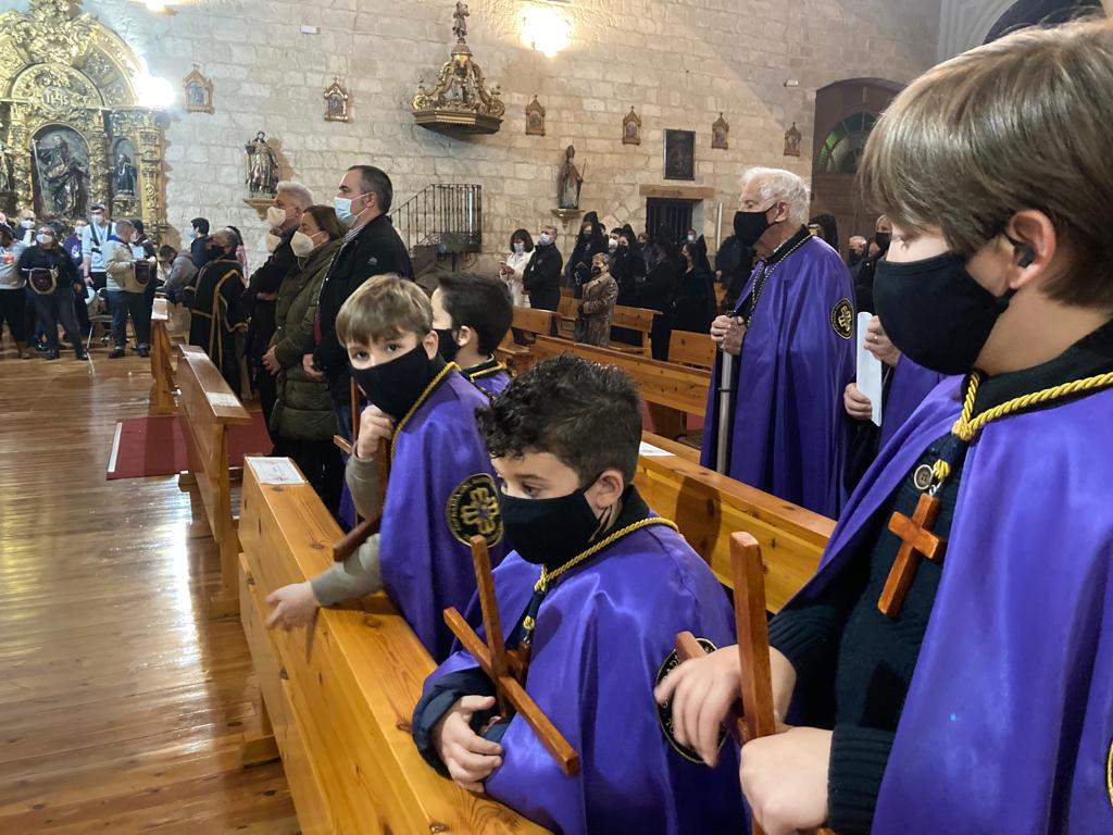 Fotos: Procesión de Lunes Santo en Torrelobatón en el interior de la iglesia (2/3)