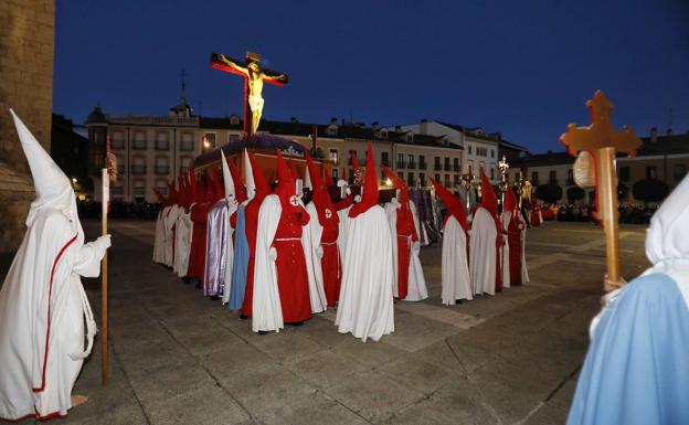 Vía Crucis en la Catedral.