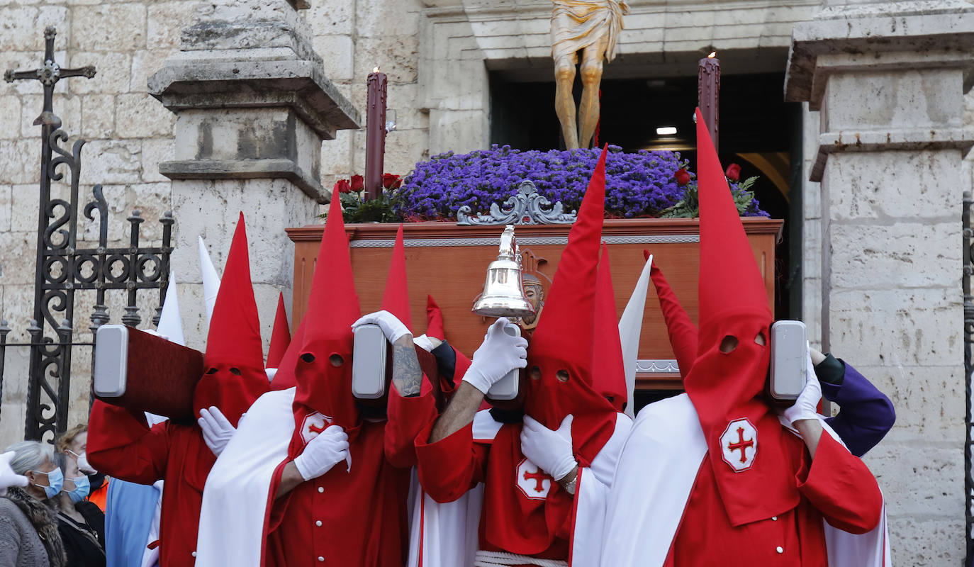 Fotos: Vía Crucis penitencial ante la Catedral de Palencia