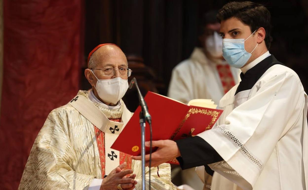 Ricardo Blázquez, durante la misa crismal celebrada este Jueves Santo. 