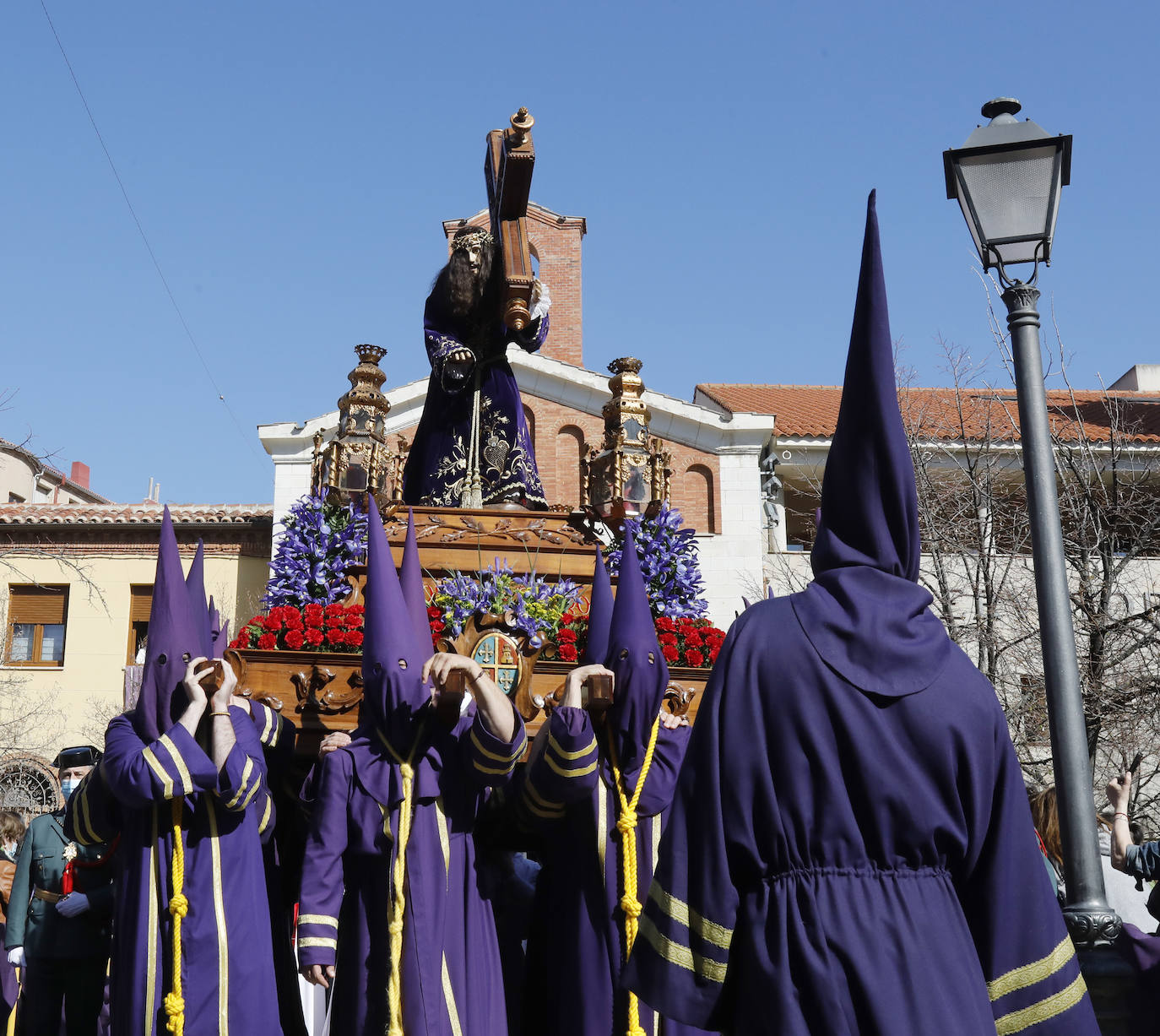 Fotos: Viernes Santo en Palencia: Procesión de los pasos