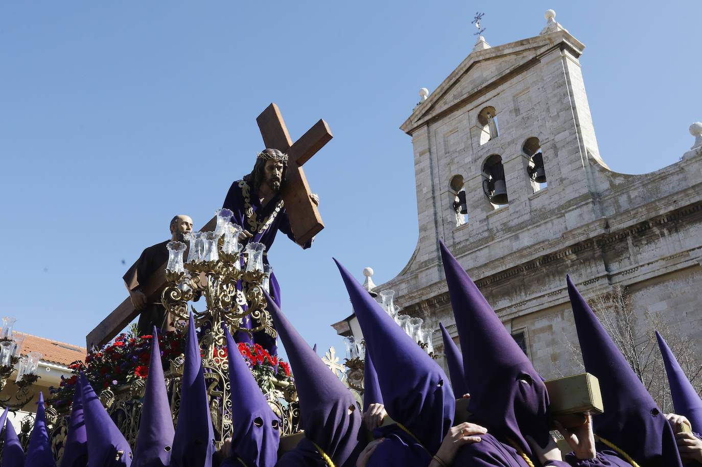 Fotos: Viernes Santo en Palencia: Procesión de los pasos