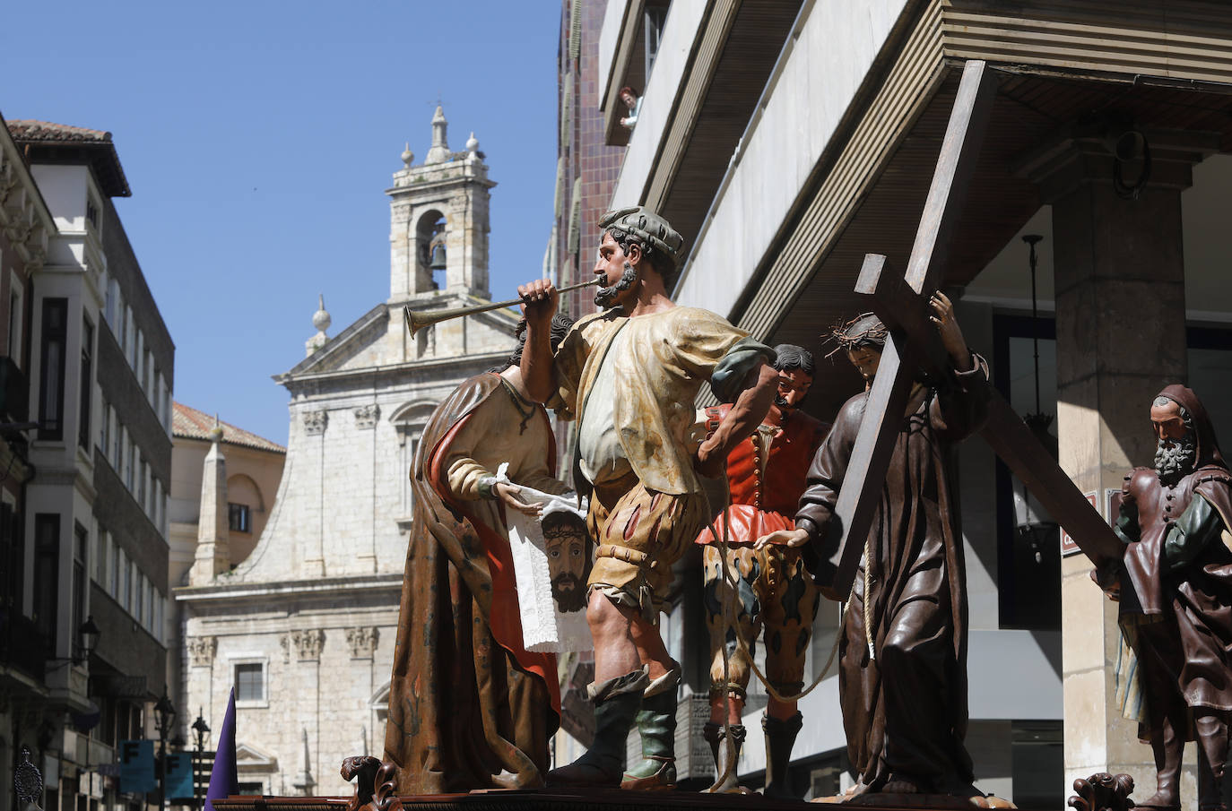 Fotos: Viernes Santo en Palencia: Procesión de los pasos