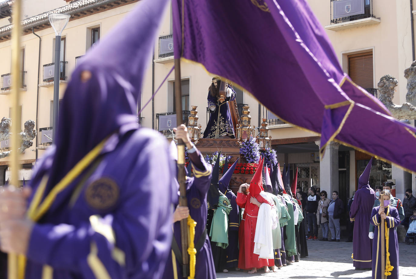 Fotos: Viernes Santo en Palencia: Procesión de los pasos