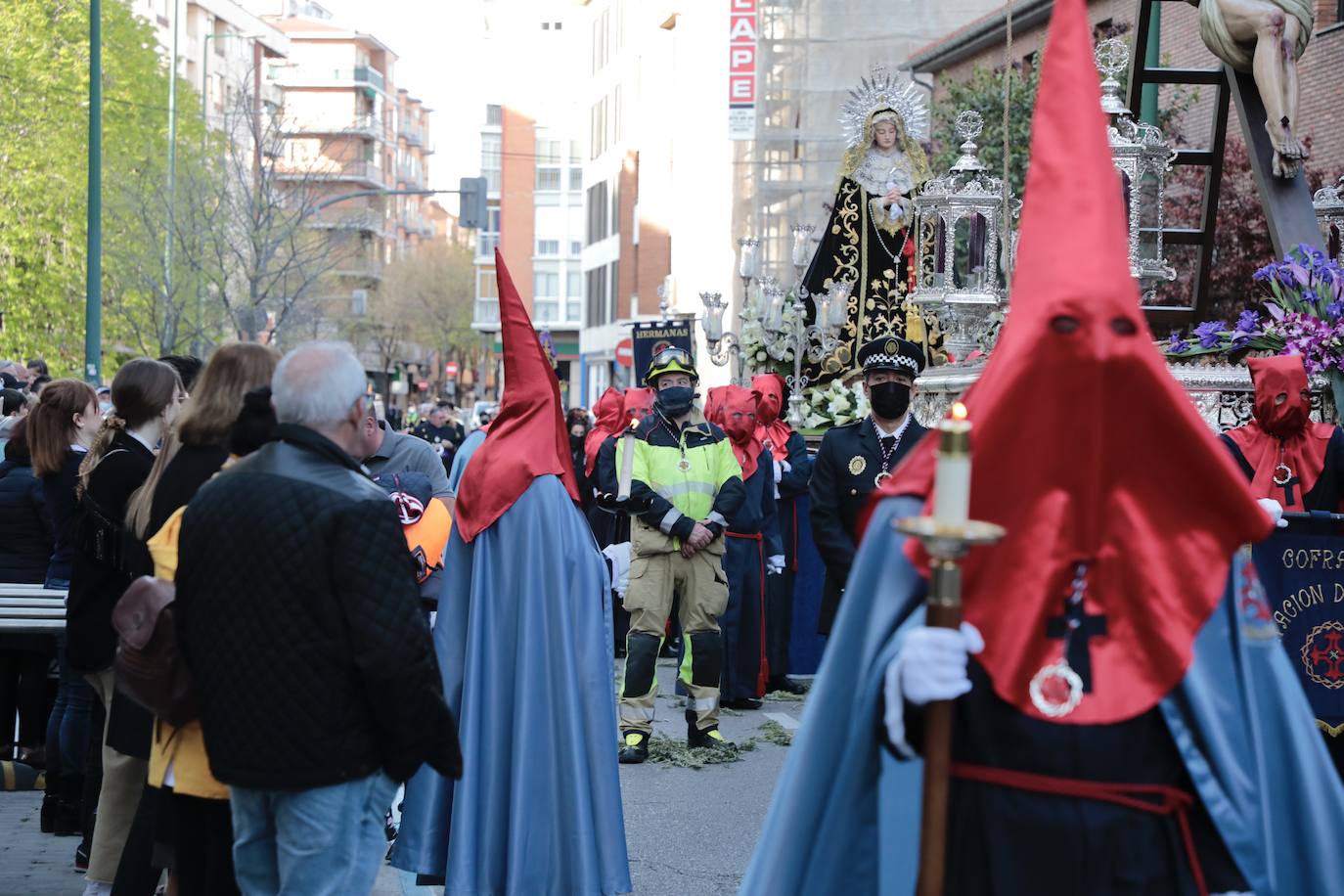 Fotos: Procesión de la Exaltación de la Luz en Valladolid (1/2)